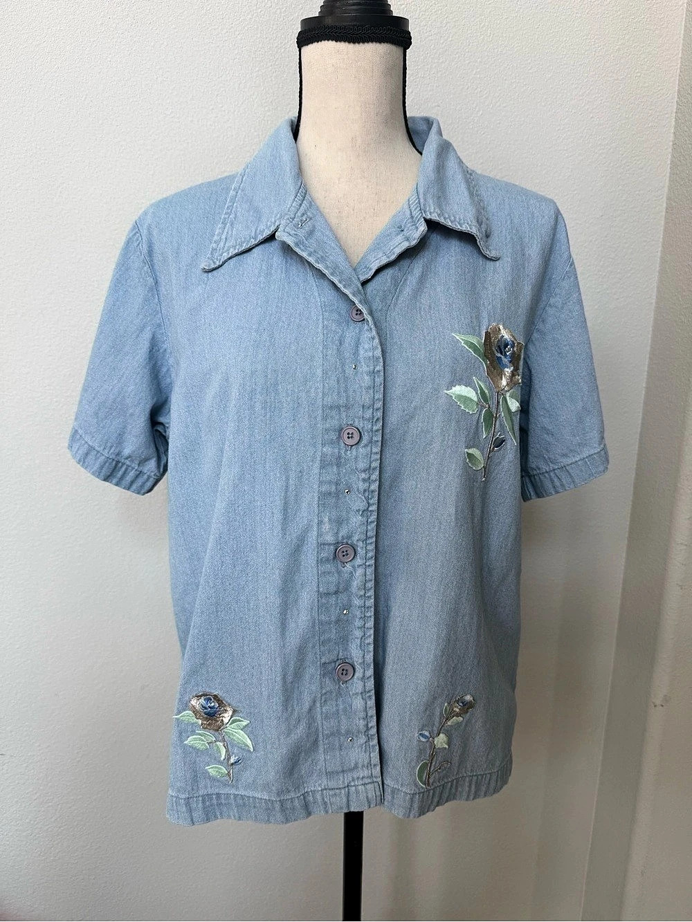 Vintage Get Lucky Embroidered Denim Button Down Size Small